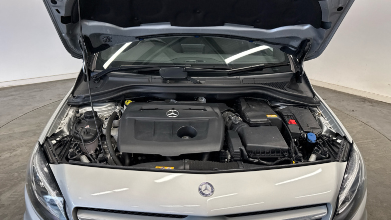 Mercedes-Benz B-Class B180d AMG Line Premium Plus 5dr Auto Diesel Hatchback